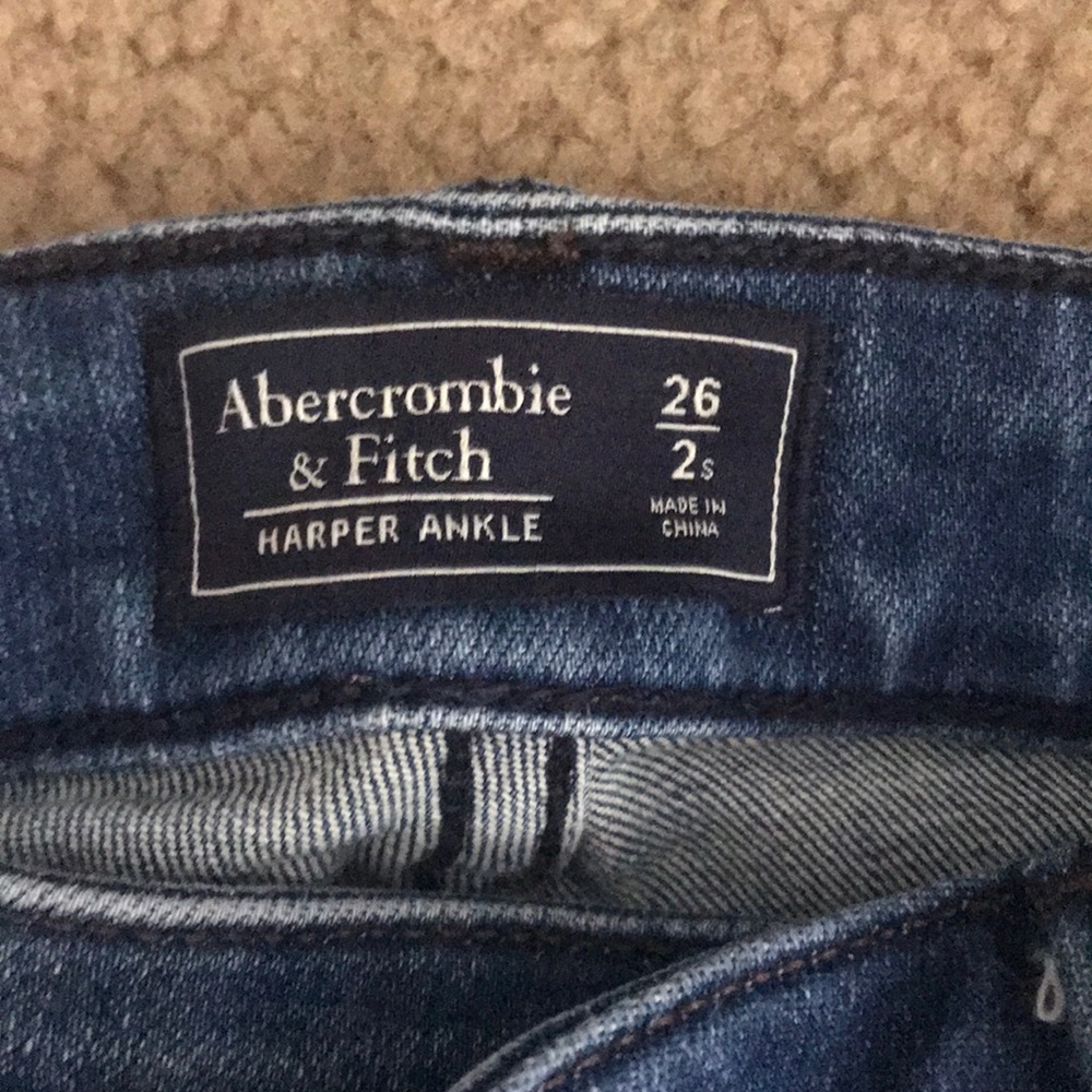 jeans - Picture 2 of 3
